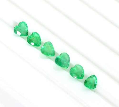 4x4 mm Natural Emerald Heart Shape Cut Lot 06 Pcs 1.29 CTS Loose Gemstones - Picture 3 of 6