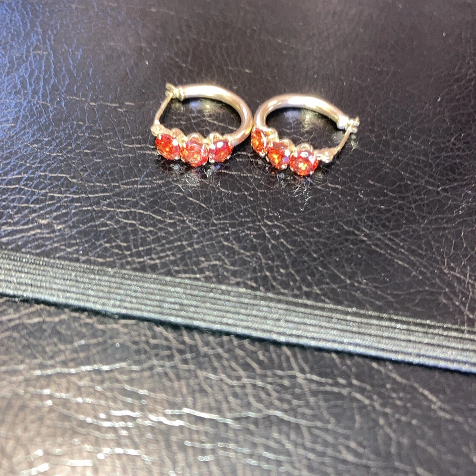 Pendientes de aro de citrino de oro amarillo de 10k con evaluación profesional de papel Foto 2 de 4