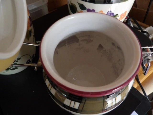 Juego de 3 latas Oneida Strawberry Plaid tapas de bloqueo pintadas a mano florales y frutales Foto 3 de 4