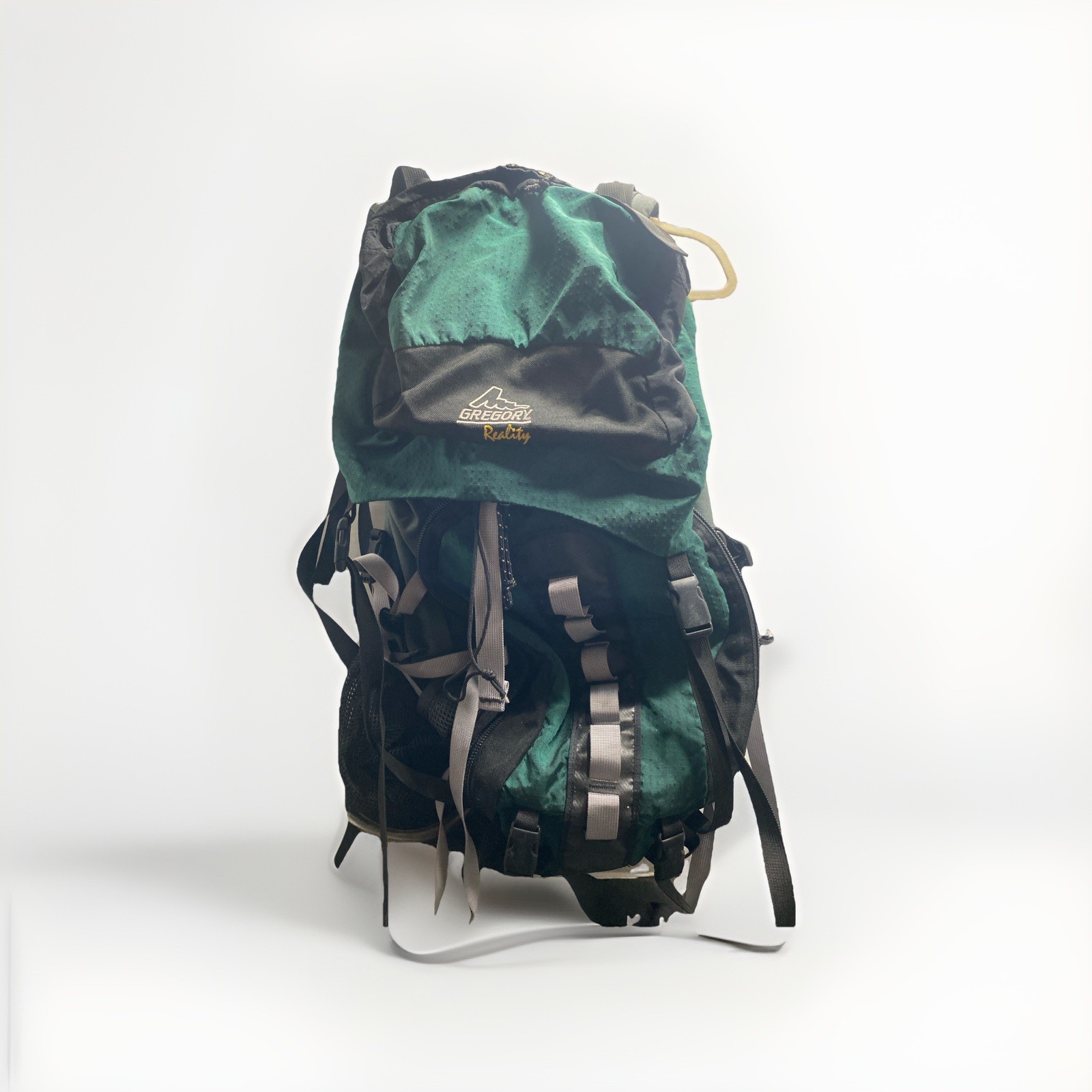 Gregory Reality Internal Frame Hiking Camping Backpack Pack Bag Size Medium