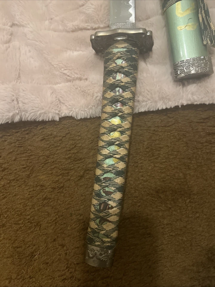 Espada Katana A Real Samurai verde y dorada Foto 3 de 4