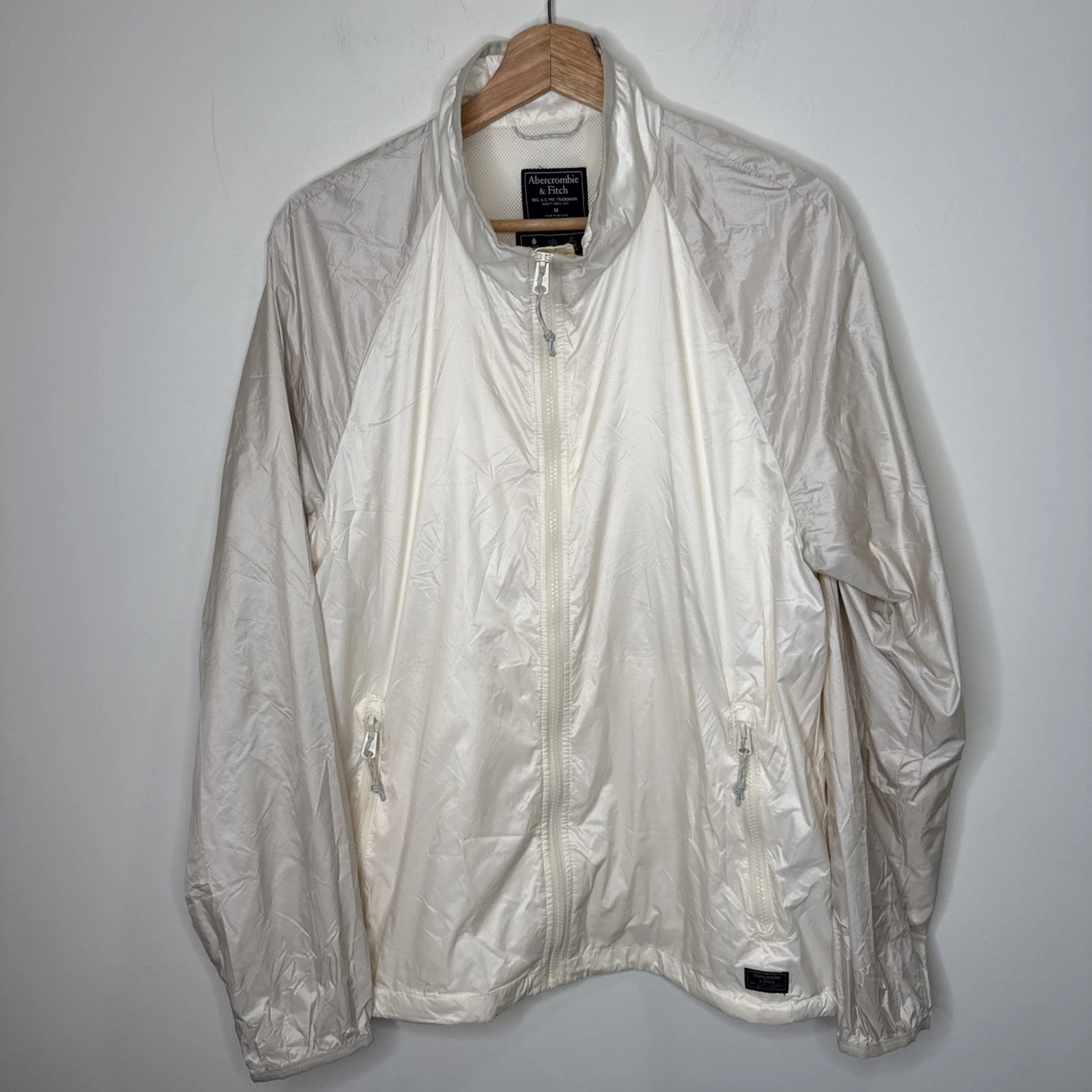 Abercrombie & Fitch Windbreaker Jacket Men's M Packable Zip Up Water Resistant