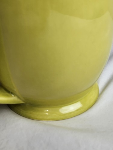 Red Wing Pottery Chartreuse Lotus Stretch Spout 13" Beverage Pitcher - Picture 12 of 18