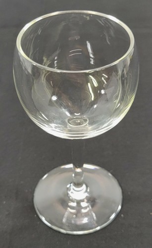 I) Vintage Set of 8 Mini Stemmed Wine Liquor Glasses Drinkware Barware - Picture 5 of 6
