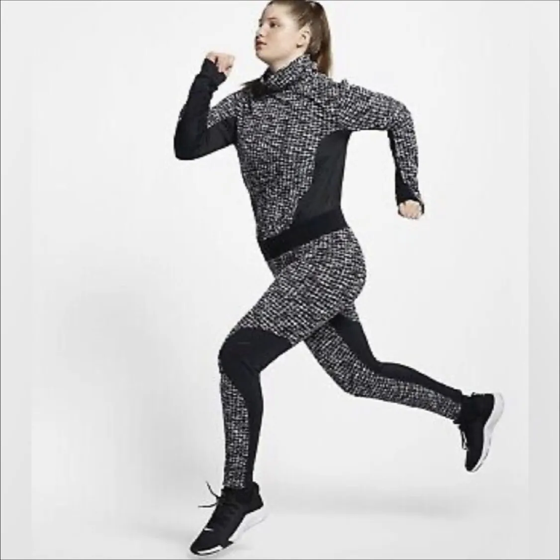 Nike Pro Womens Size XXL Gray Black Textured Hyperwarm Training Leggings