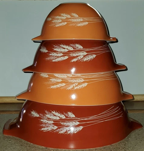 4 PYREX AUTUMN HARVEST Nesting WHEAT MIXING BOWLS Rust & Orange Set CINDERELLA