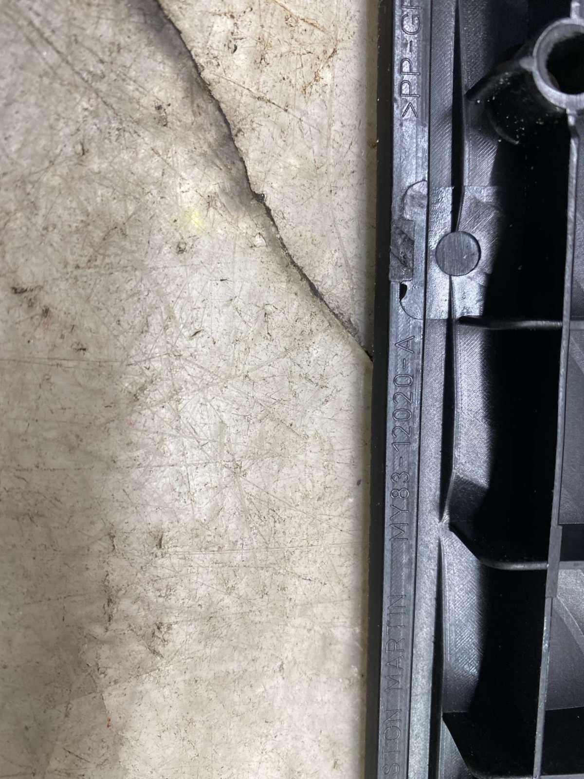 2020-2025 ASTON MARTIN DBX OEM DRIVER FOOT REST DEAD PEDAL LHD MY83-12020-AA