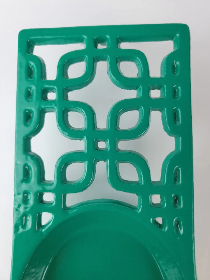 Reposacuchara esmaltada de hierro fundido con patas verde azulado brillante ornamentado Foto 3 de 4