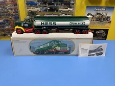 HESS FUEL OILS GASOLINE TOY TRUCK BANK NEW IN BOX "1984"