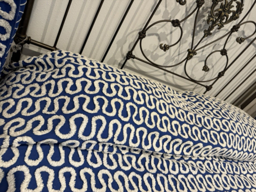 Hofmann by Fruit of the Loom Cobalt 101 x 88 CHENILLE + (4) 25x81 BED-CURTAINS - Picture 4 of 15