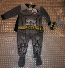 Batman by Komar Kids size 18mths one piece sleep set with cape 2pc 022