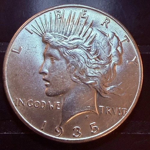 1935-P $1 Peace Silver Dollar Uncirculated