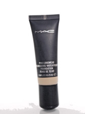 Mac Pro Longwear Nourishing Waterproof Foundation NC15 - Size 25mL / 0.84 Oz.