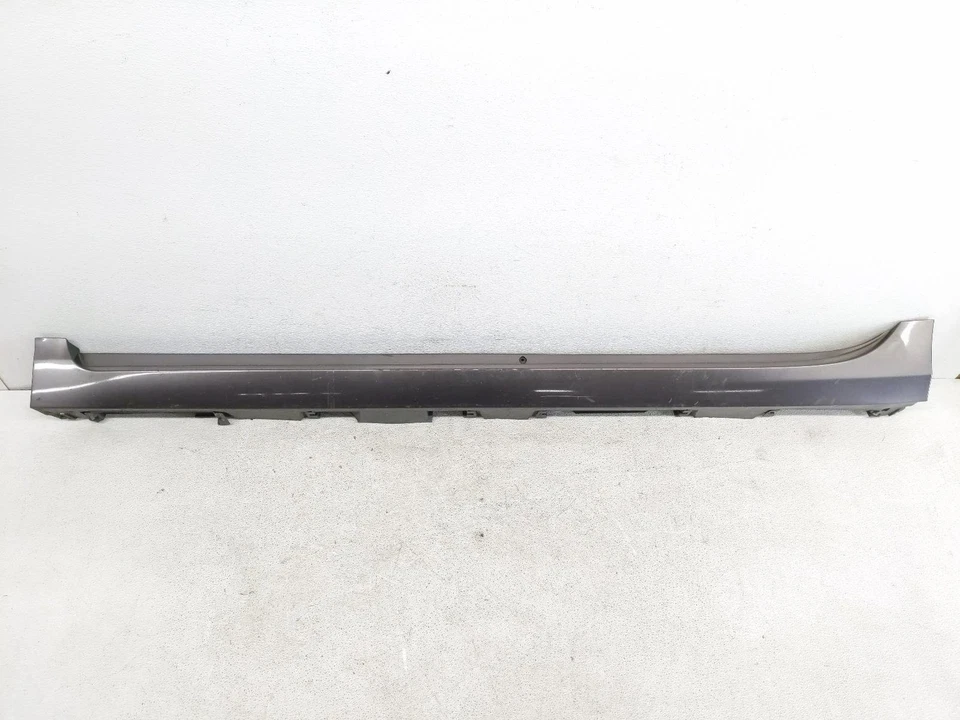 2015-2017 丰田凯美瑞司机左侧下裙摇杆成型灰色*磨损* — 第 3/4 张图片