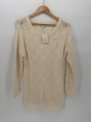 New Jaclyn Smith Collection women size Med crew neck off white tunic sweater