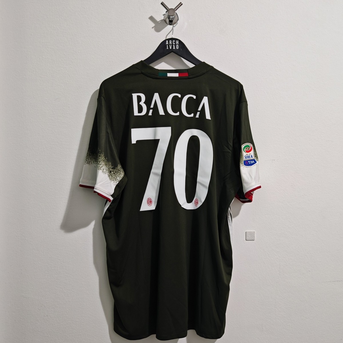 Milan 2016/17 third jersey (Bacca #70) - XL | eBay