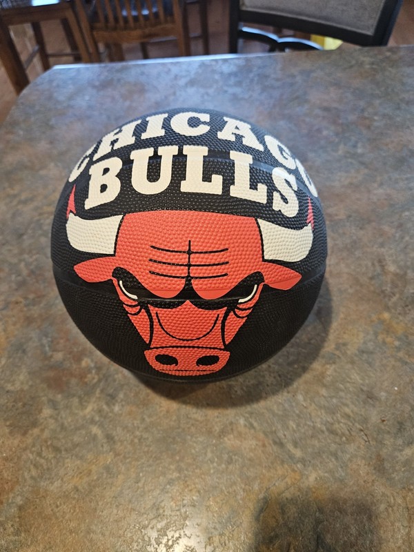 Spalding Chicago Bulls 5 Time Championship Full Size Basketball