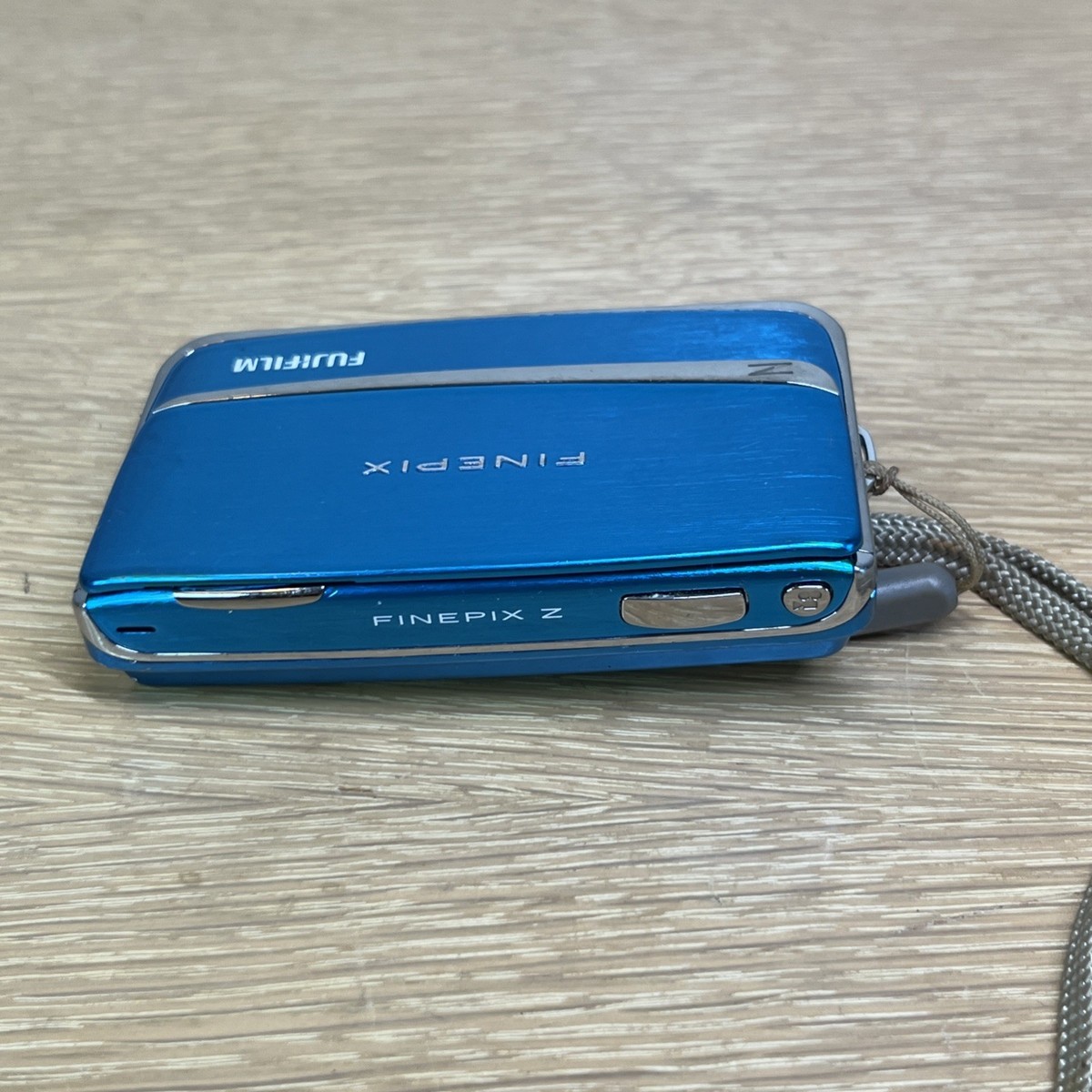 Fujifilm FinePix Z Series Z70 12.2MP Digital Camera Blue