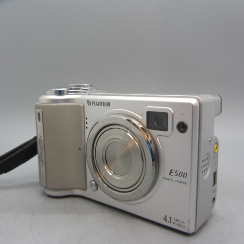 Fujifilm Digital Camera FinePix E500 4.1MP Silver Tested