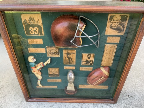 VINTAGE NFL FOOTBALL WOODEN SHADOWBOX BAUGH,MOTLEY,THORPE,HUTSON, NAGURSKI, RARE - 第 3/9 張圖片