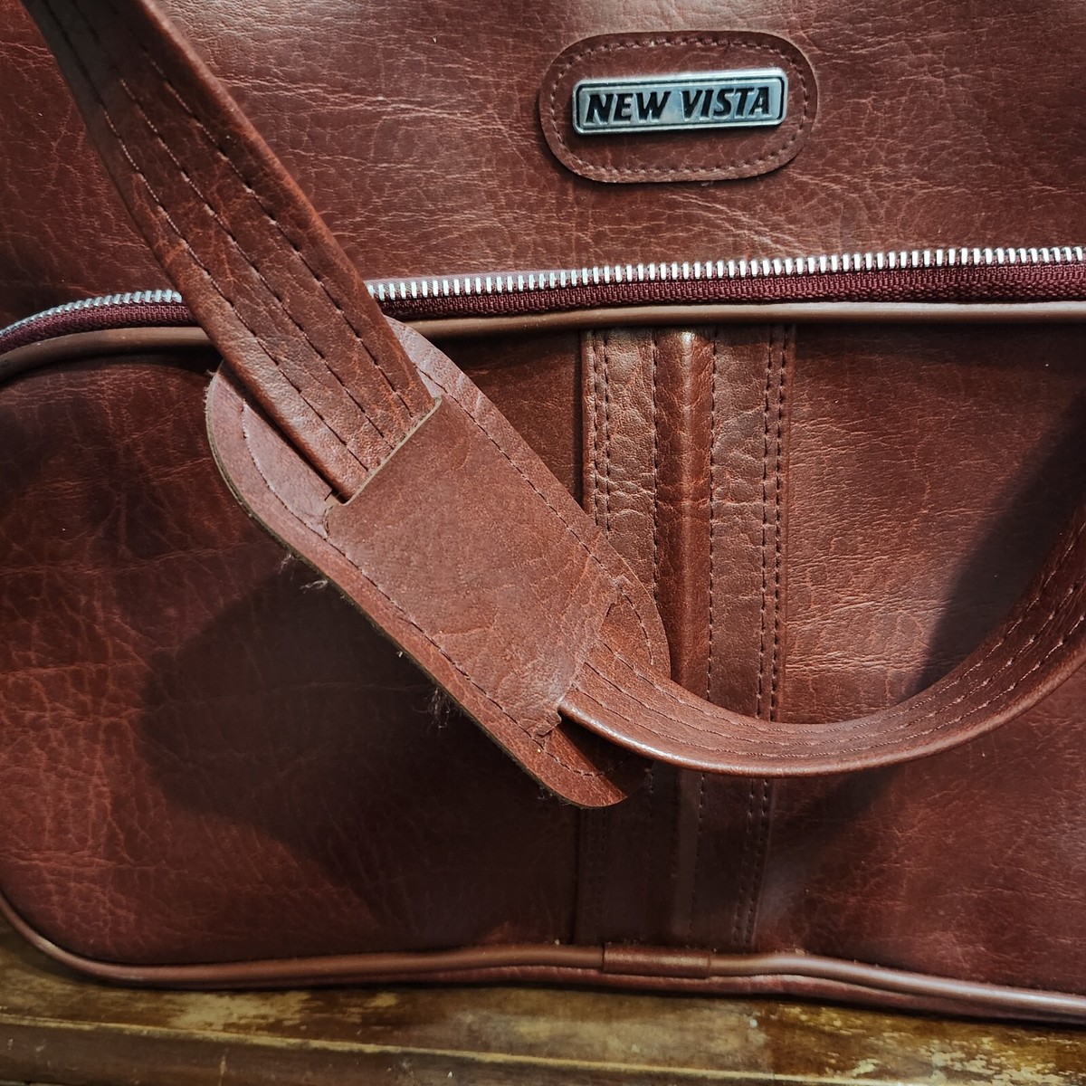 Vintage New Vista Travel Bag Luggage Carry On Shoulder Bag