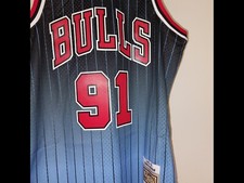 95-96 Dennis Rodman 91 Bulls Mens Mitchell  Ness Fadeaway Swingman Jersey men 