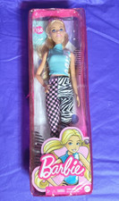 Barbie #158 Fashionista Doll, Malibu Top, in New Zip Case Reusable Packaging