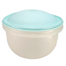 1970s Tupperware Crisp-It Super Lettuce Keeper Bowl #1424 Mint Green dome lid