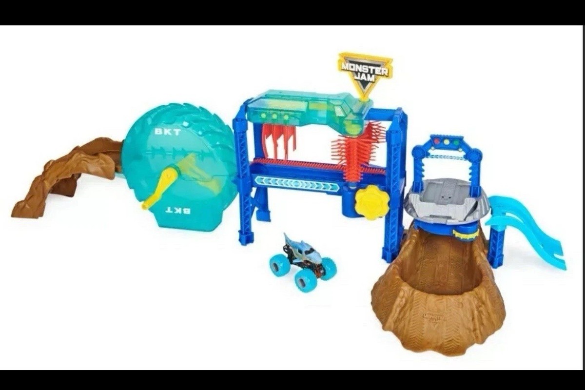 MONSTER JAM MEGALODON MONSTER WASH & 1:64 MONSTER TRUCK PLAYSET