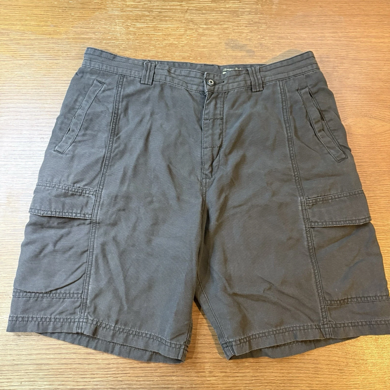 Tommy Bahama Relax Mens Cargo Shorts 36" Waist 9” Inseam Dark Brown Resortwear