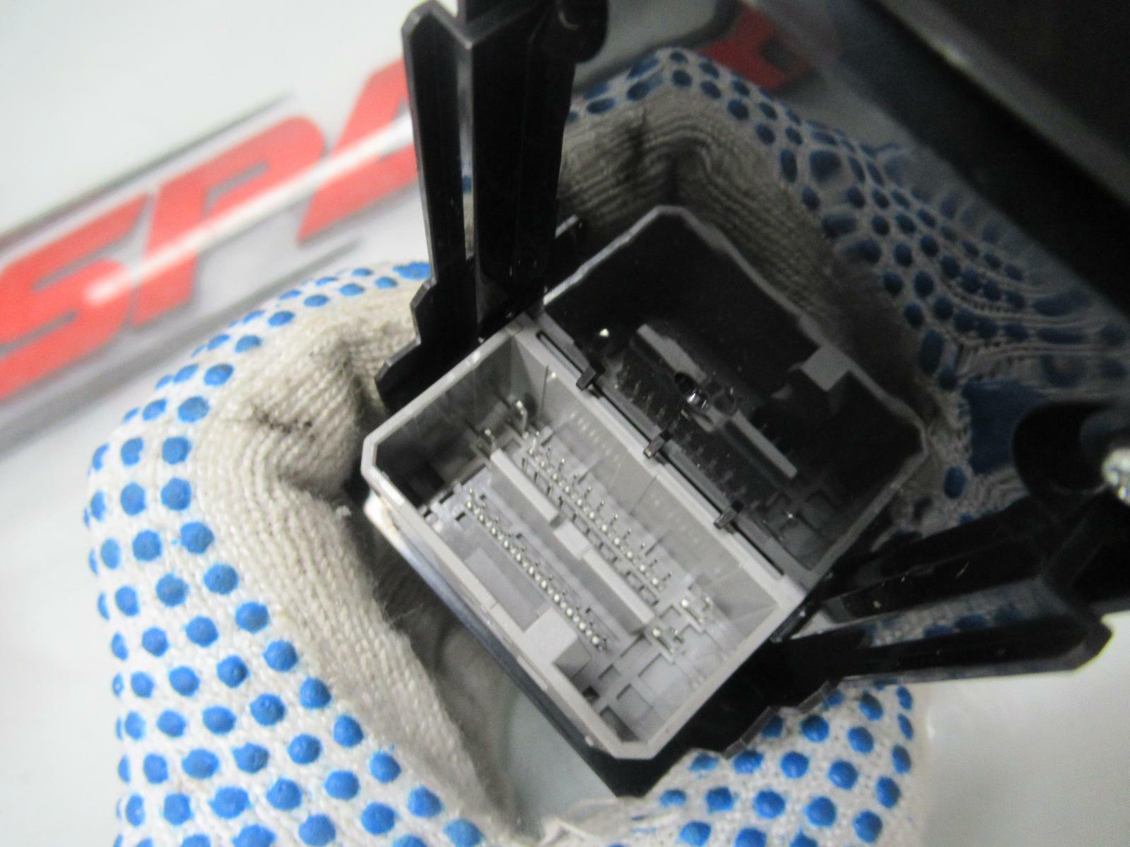 HONDA HRV POWER WINDOW SWITCH RH FRONT (MASTER SWITCH), RU5, 12/14 14