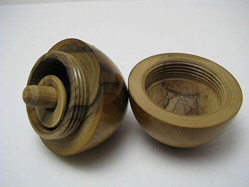 OLIVEWOOD OLIVE WOOD EGG SPOOL THREAD SET Jerusalem Palestine c1930s Excel Rare! - Picture 7 of 10
