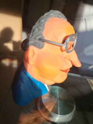 A Sign of Reunification - Helmut Kohl Figurine from 1990 - Collectible Figure