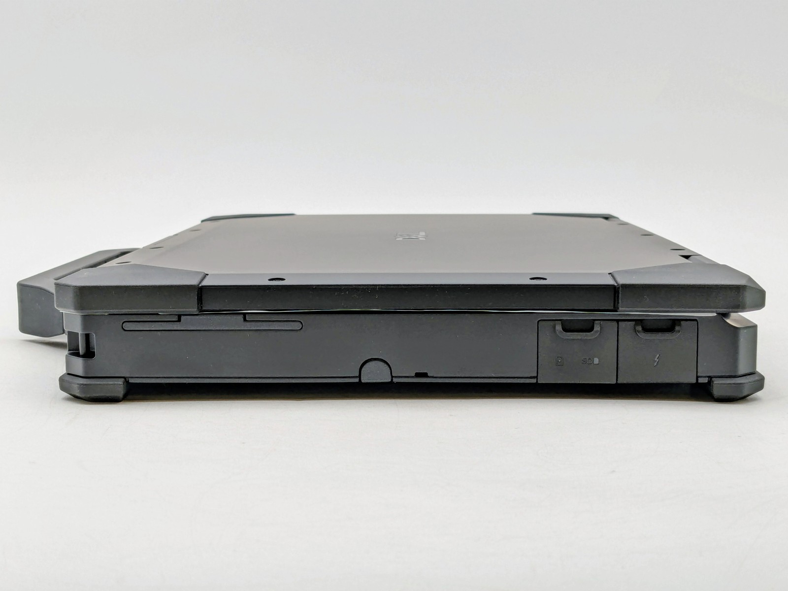 Dell Pro Rugged 14 Ultra 5 135U 14" TOUCH 1920 x 1080 LCD 16GB RAM 512G SSD