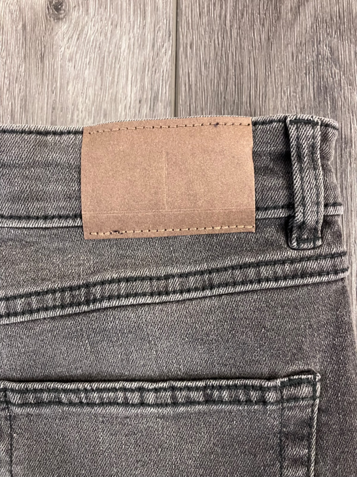 Tommy Hilfiger Boys jeans size 12 Stretch Straight NWT-Distressed Grey thumbnail 9