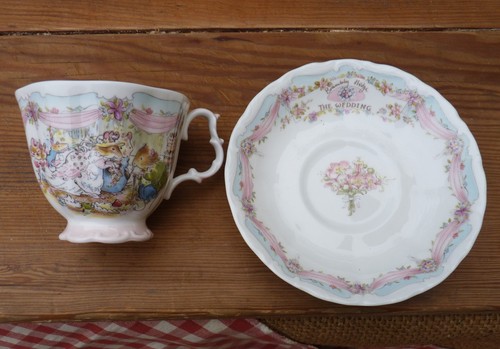 BRAMBLY HEDGE Cup and Saucer THE WEDDING Royal Doulton 1987 - Picture 7 of 12