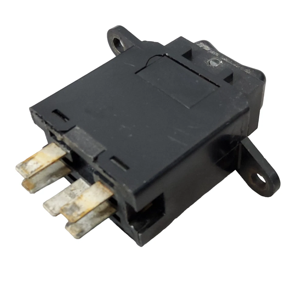 86-88 Monte Carlo & El Camino Montaje en tablero Interruptor de descongelación de escotilla trasero Foto 3 de 3