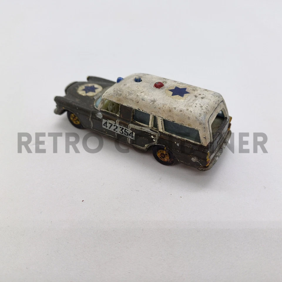 Macchinine - Die-Cast Car Models - Matchbox Superfast Vintage - 93 Ambulance - Immagine 2 di 3