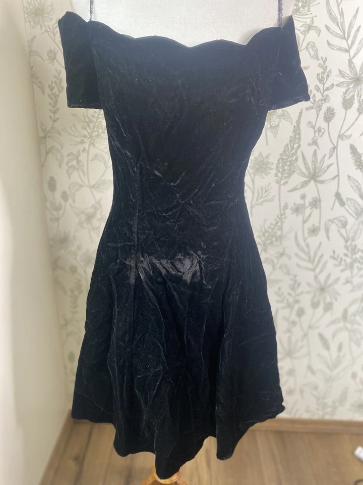 Vintage Roberta Black Cocktail Short Dress Size 13/14 Velvet - Image 3 of 4
