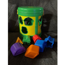 John Deere Ertl Shape Sorter Toy with Green, Yellow, Red, Blue Blocks