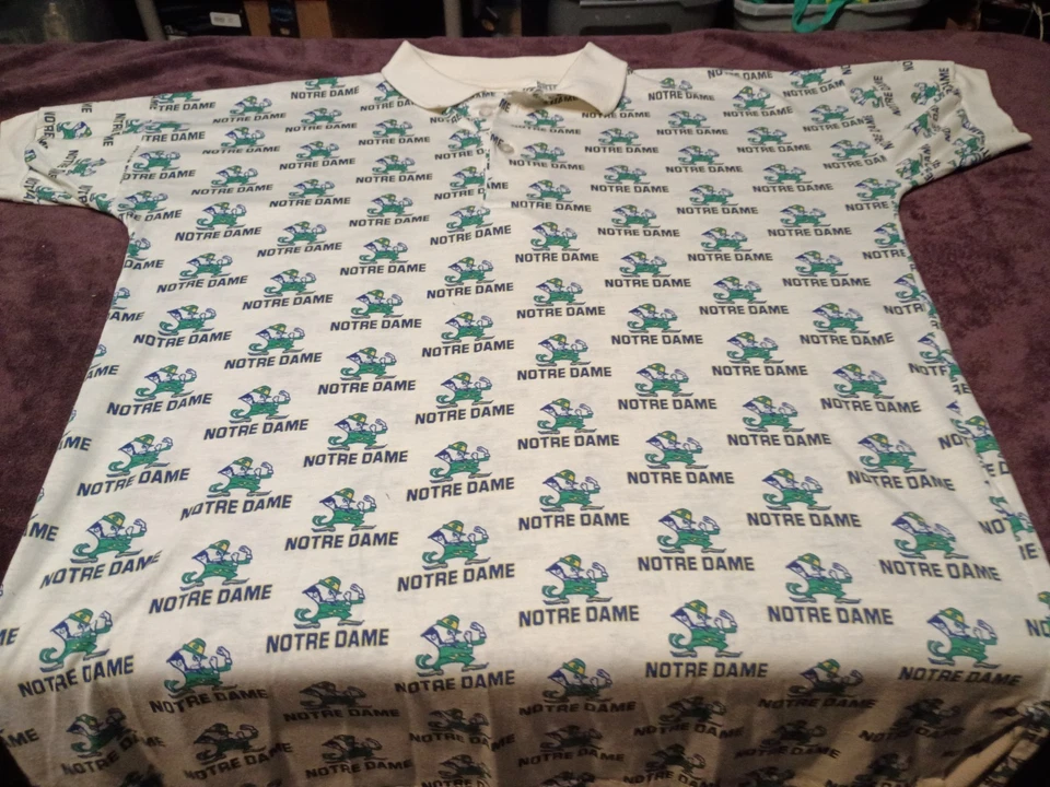 Vintage Notre Dame Fighting Irish Sleep Shirt All Over Print Size XL 80s 90s - Image 4 of 4