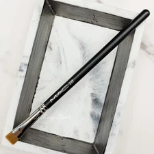 MAC 212 Flat Eye Definer Brush Synthetic Fibre Eye Liner Brush NEW