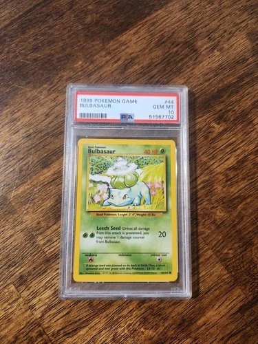 Bulbasaur 44/102 Base Set Unlimited Common Card 1999 PSA 10