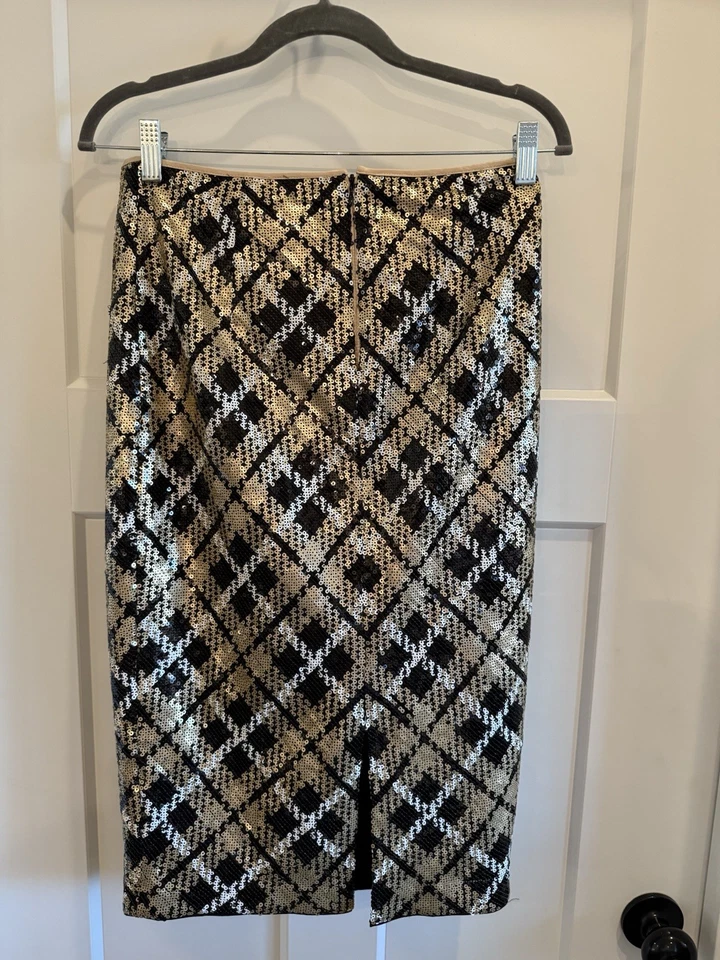Eliza J Women's Pencil Skirt Size 2 Gold, White, Black Sequined Fully Lined. - Image 2 of 4