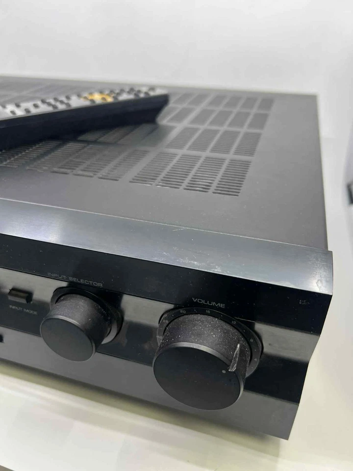 Yamaha DSP-E800 AV Surround Sound Processor/Amplifier (Black) - Image 4 of 4