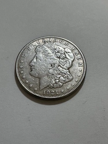 1921 Morgan Silver Dollar 'E Pluribus Unum' Coin