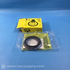 Parker PK322HLL05 Piston Seal Kit, 2HL, 3LL, VHL, 3 1/4 Inch FNOB