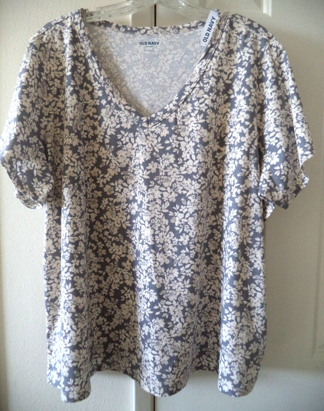 Old Navy Grey Body Vanilla Off White Floral V-Neck T-shirt L 12 14 Large