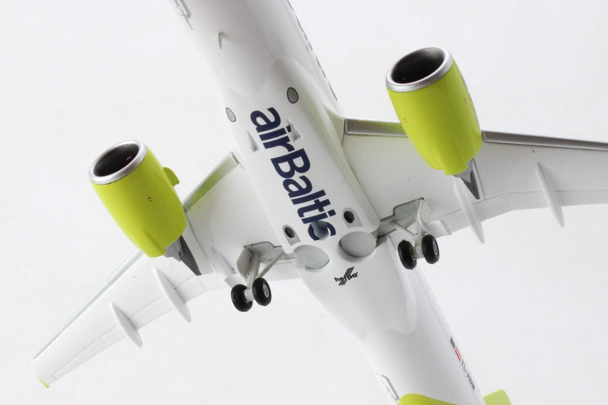 航空機・ヘリコプター 1/200 herpa airBaltic Bombardier CS300 航空機・ヘリコプター 1/200 herpa airBaltic Bombardier CS300