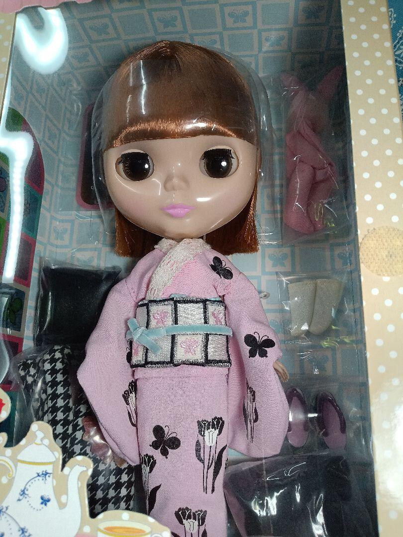 TAKARA TOMY Neo Blythe CWC Limited Outing Kimono Girl Doll TAKARA TOMY Neo Blythe CWC Limited Outing Kimono Girl Doll